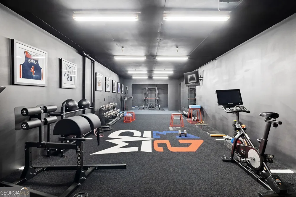 11140 W RD Roswell, GA 30075