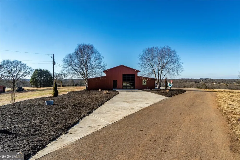 284 Snow Farm RD Hull, GA 30646
