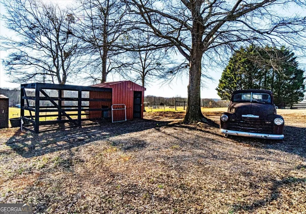 284 Snow Farm RD Hull, GA 30646