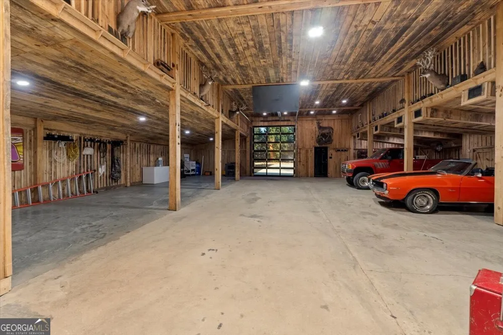 284 Snow Farm RD Hull, GA 30646