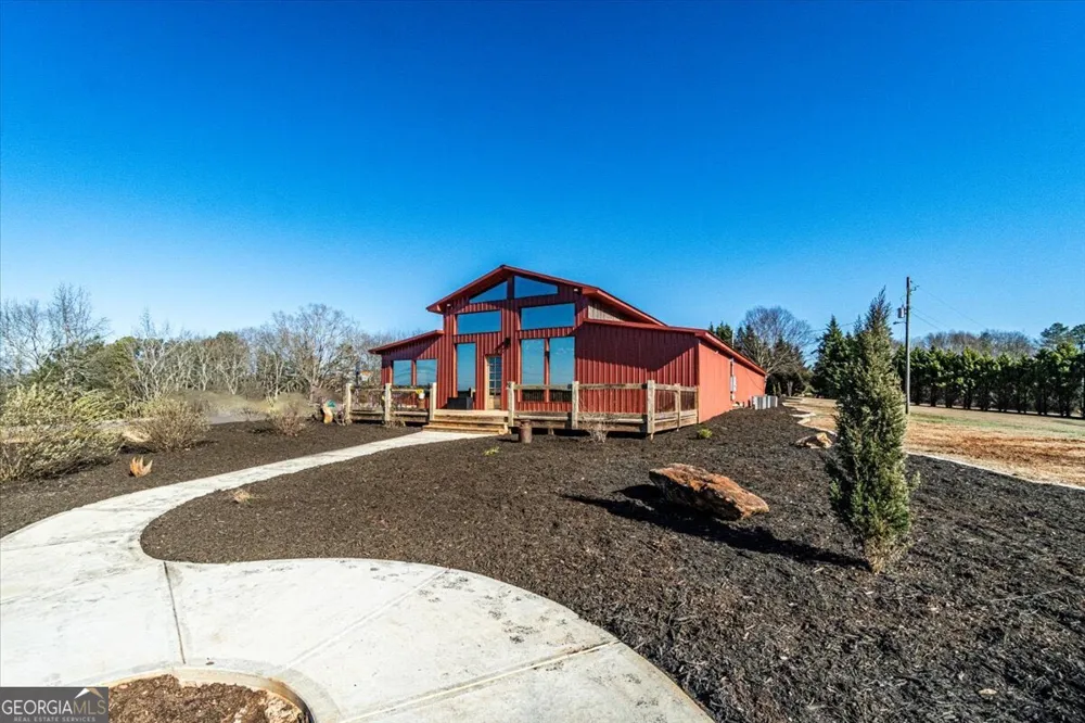 284 Snow Farm RD Hull, GA 30646