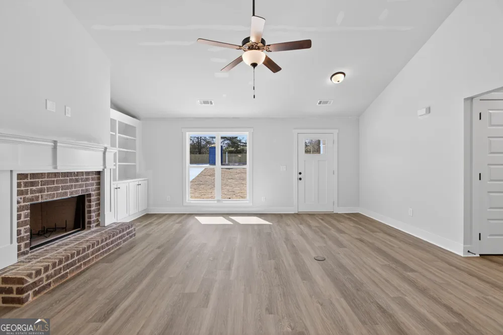 154 Airport RD Canon, GA 30520