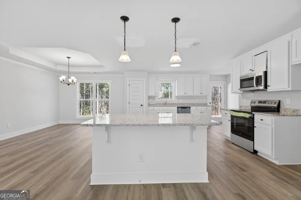 154 Airport RD Canon, GA 30520
