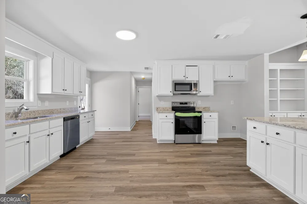 154 Airport RD Canon, GA 30520