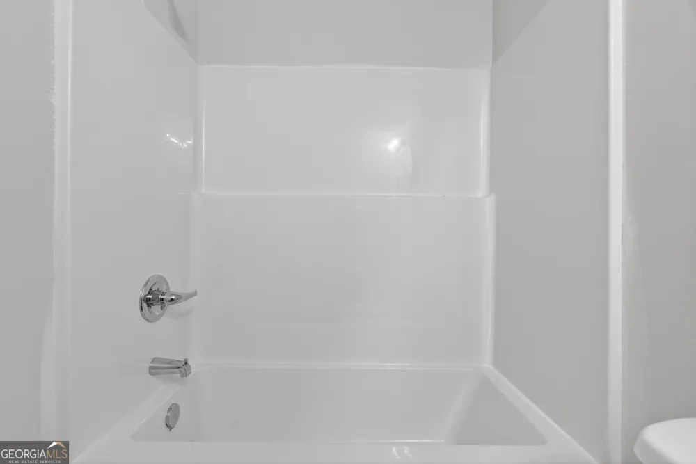 154 Airport RD Canon, GA 30520