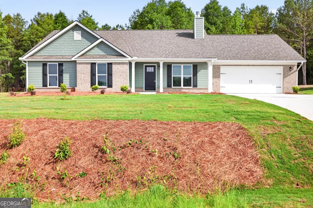 154 Airport RD Canon, GA 30520