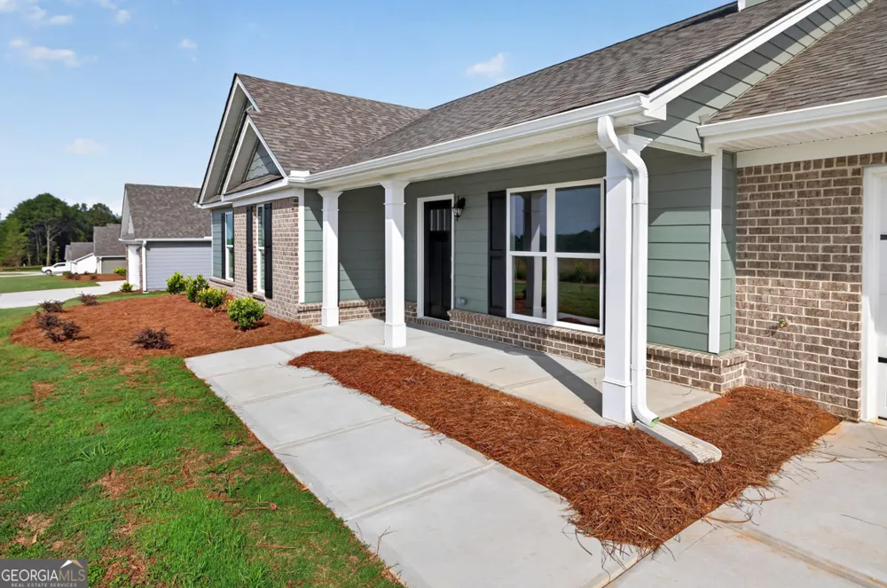 154 Airport RD Canon, GA 30520