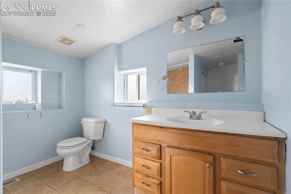 2232 E Routt Avenue Pueblo, CO 81004