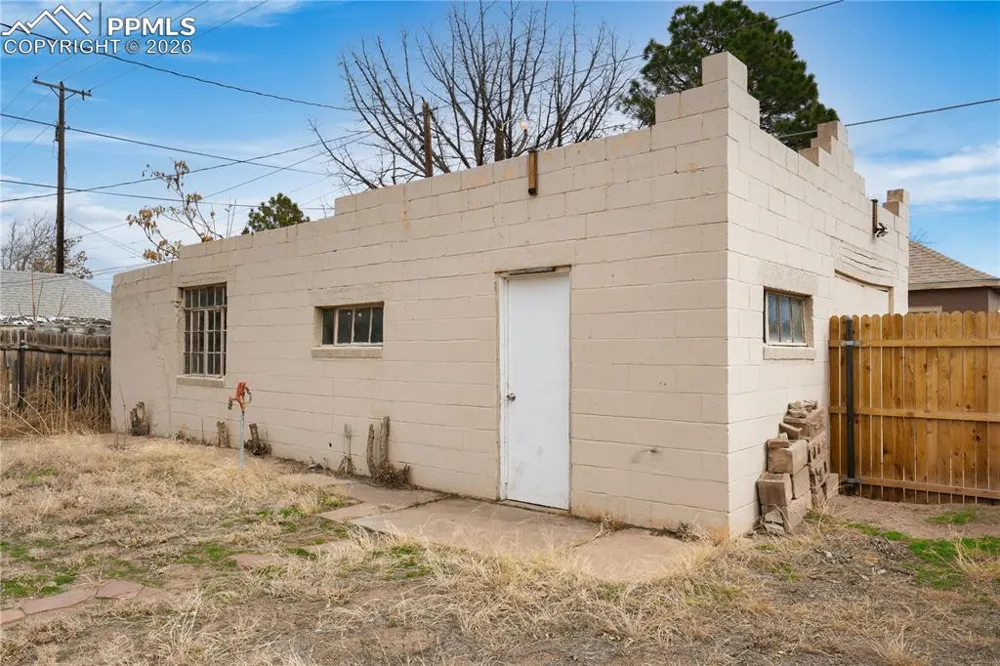 2232 E Routt Avenue Pueblo, CO 81004