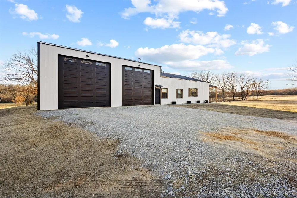 3607 S Half Bank Road Atoka, OK 74525