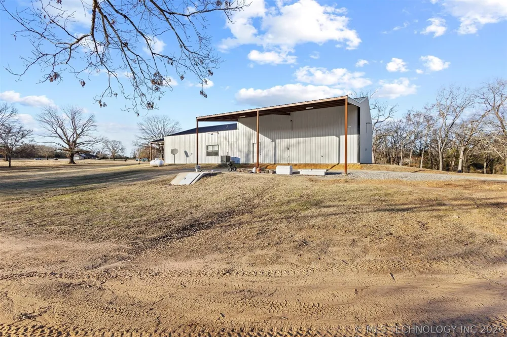 3607 S Half Bank Road Atoka, OK 74525