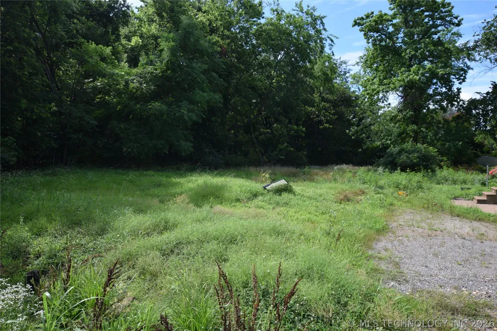 320 E Oak Street Stilwell, OK 74960