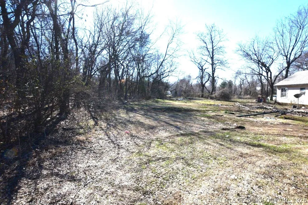 320 E Oak Street Stilwell, OK 74960