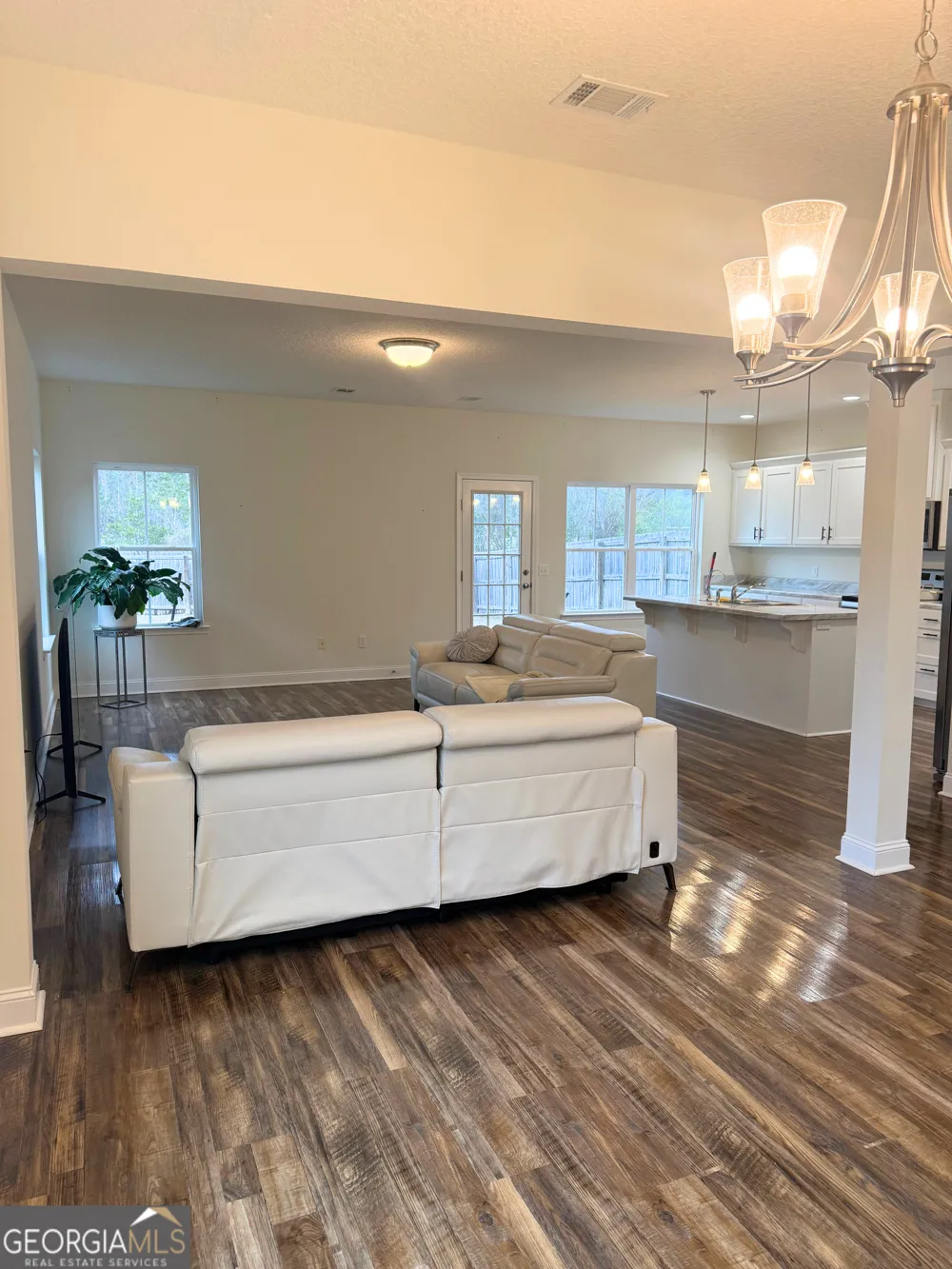 163 Chaffseed CIR Hinesville, GA 31313