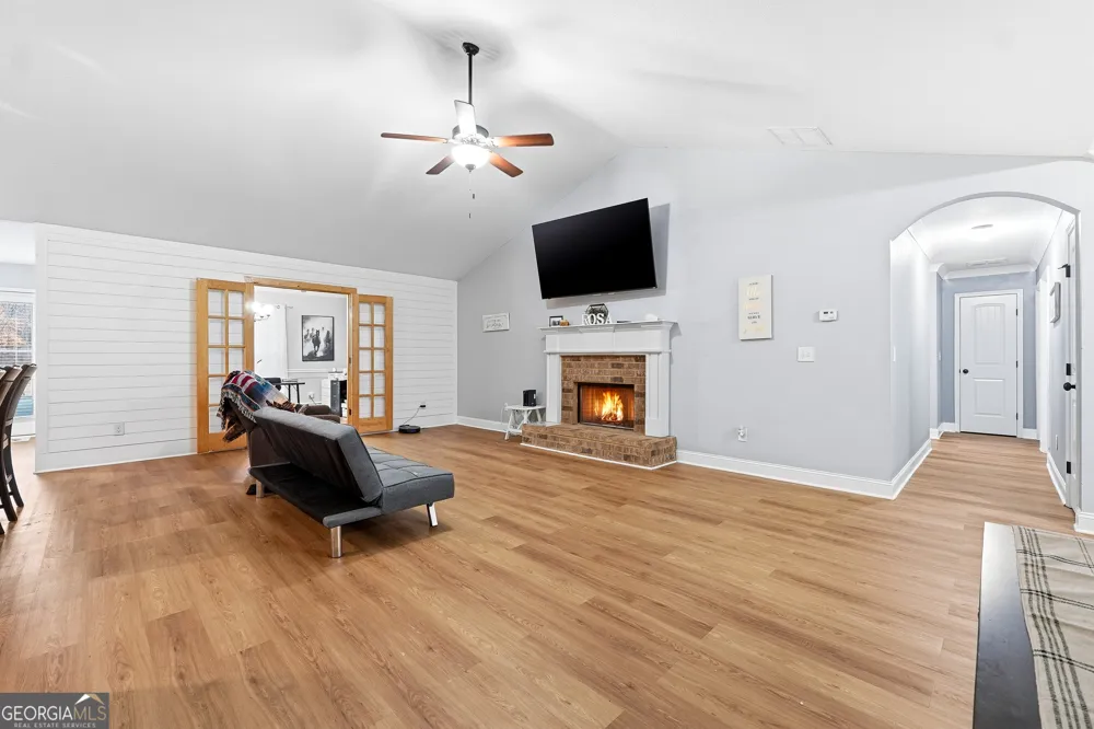 1618 McCannon Morris RD Hull, GA 30646