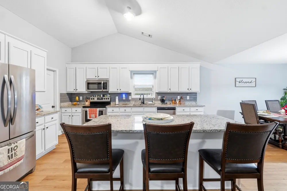 1618 McCannon Morris RD Hull, GA 30646