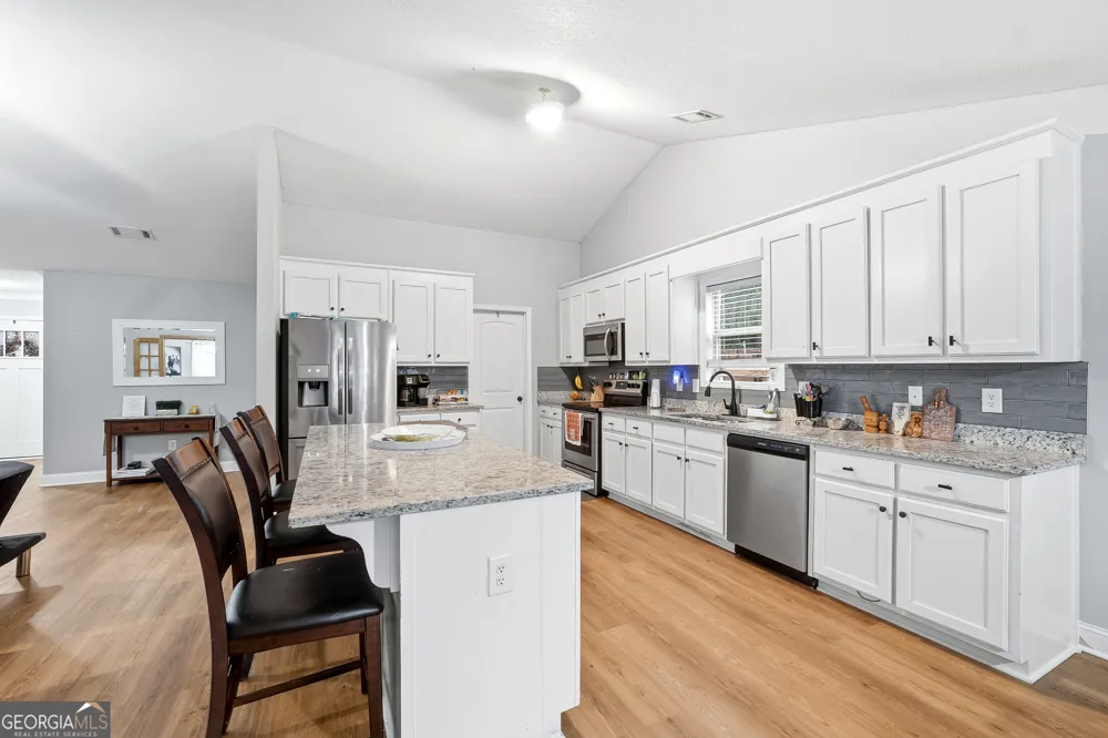 1618 McCannon Morris RD Hull, GA 30646
