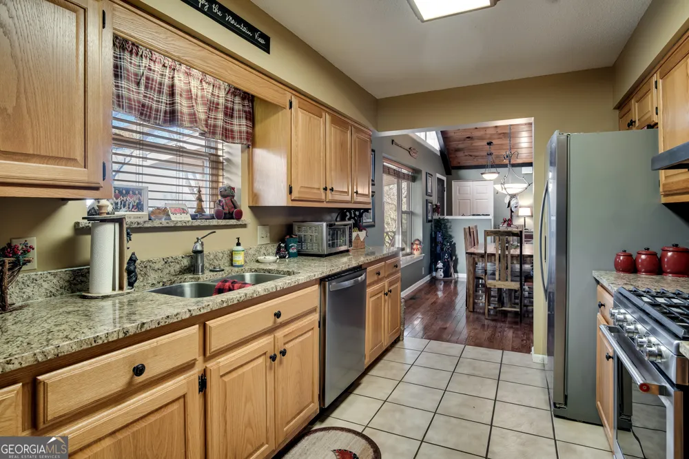 2379 Ridgepole DR Sky Valley, GA 30537