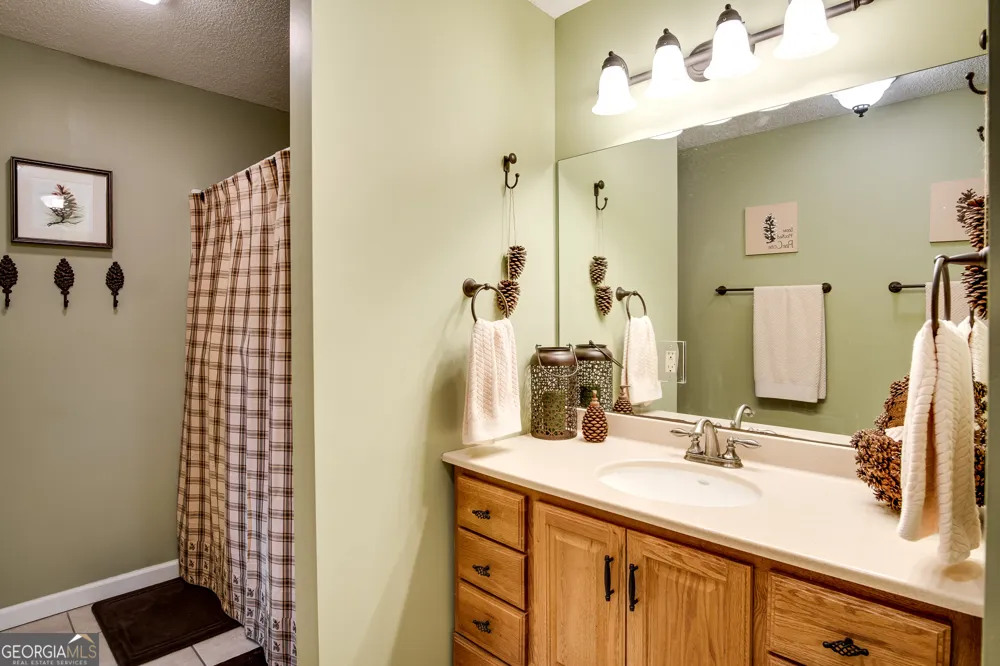 2379 Ridgepole DR Sky Valley, GA 30537
