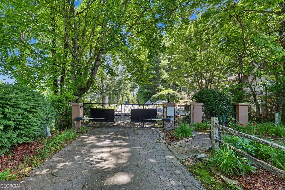 2379 Ridgepole DR Sky Valley, GA 30537