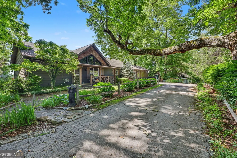 2379 Ridgepole DR Sky Valley, GA 30537