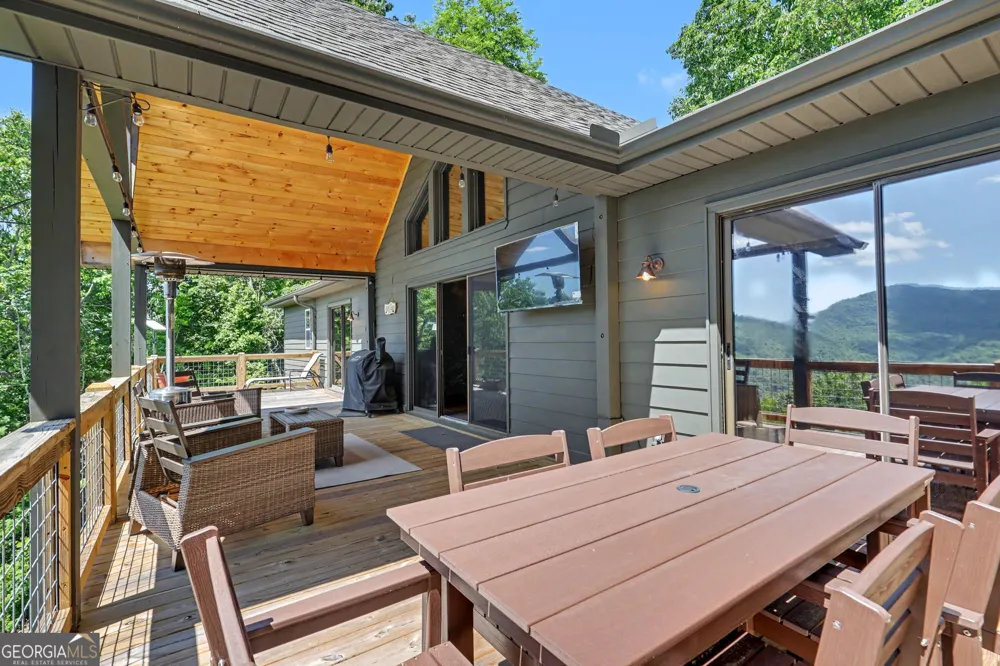 2379 Ridgepole DR Sky Valley, GA 30537