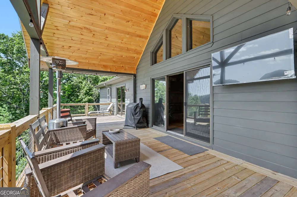 2379 Ridgepole DR Sky Valley, GA 30537