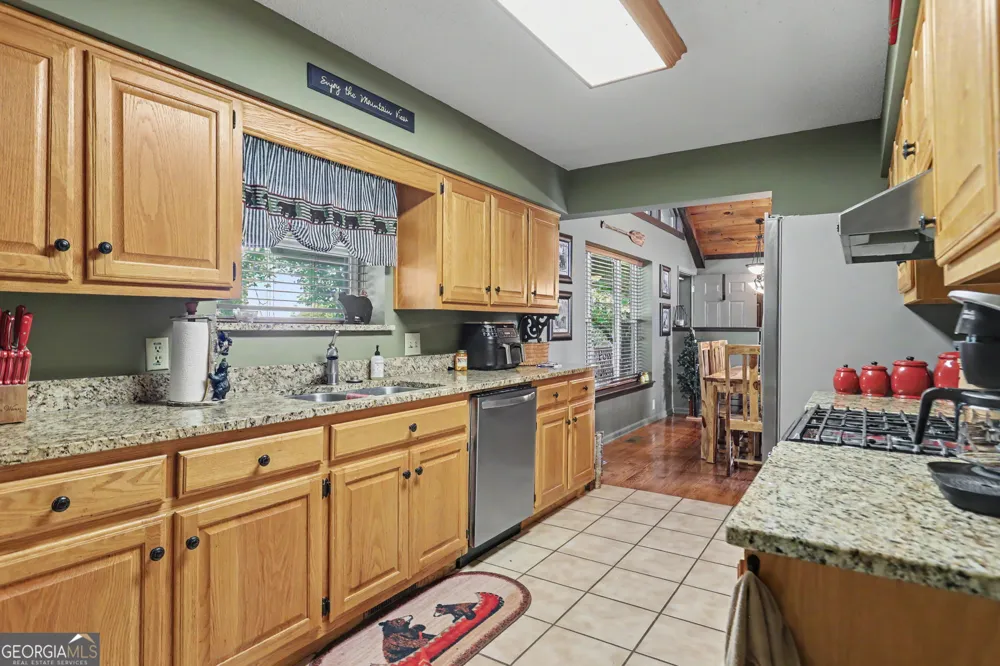 2379 Ridgepole DR Sky Valley, GA 30537