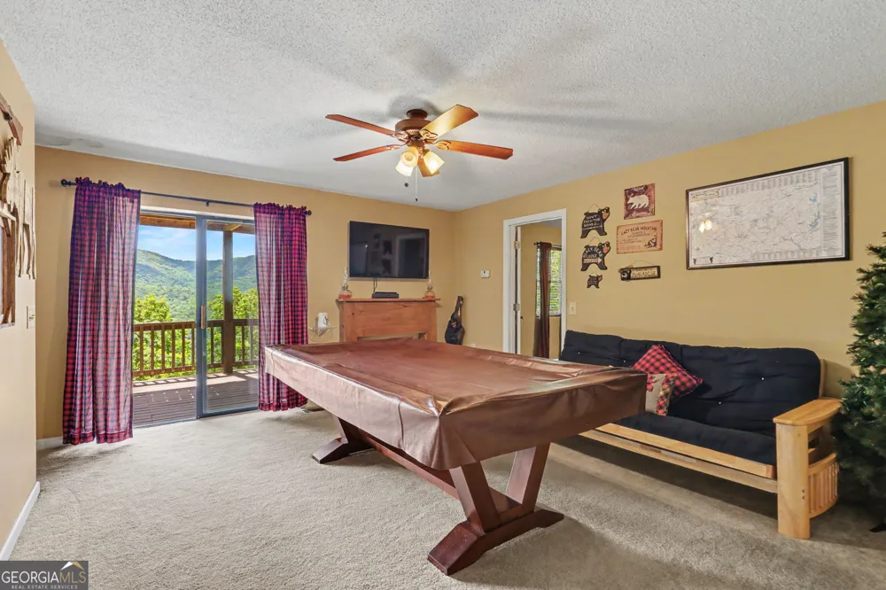 2379 Ridgepole DR Sky Valley, GA 30537