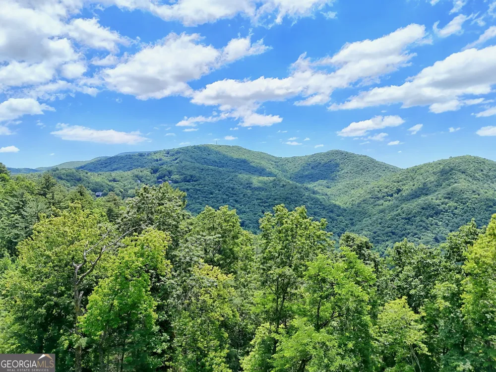 2379 Ridgepole DR Sky Valley, GA 30537
