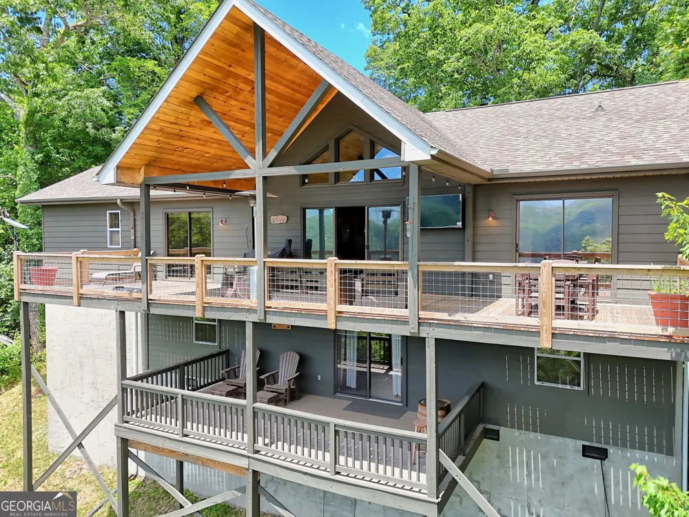 2379 Ridgepole DR Sky Valley, GA 30537