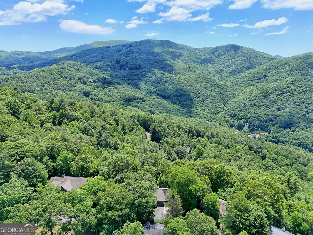 2379 Ridgepole DR Sky Valley, GA 30537