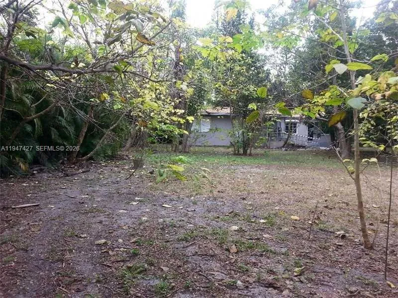 2447 Pierce St #1 Hollywood, FL 33020