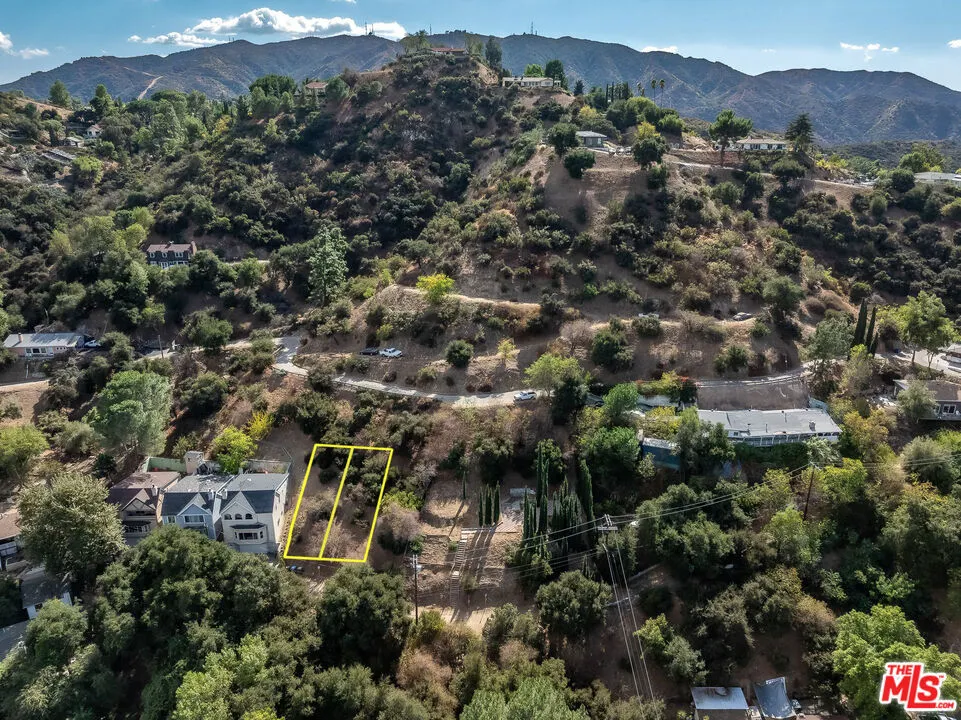 7128 High Cliff Trail Tujunga, CA 91042