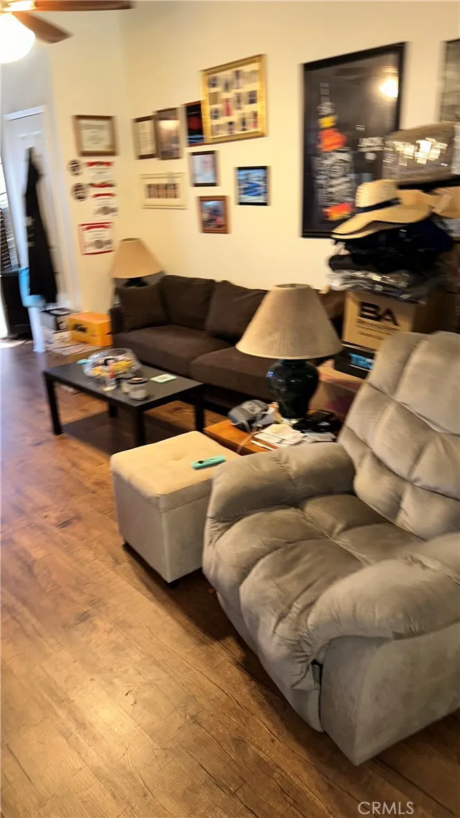 19269 ELM DRIVE Apple Valley, CA 92308