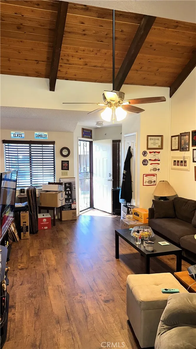 19269 ELM DRIVE Apple Valley, CA 92308
