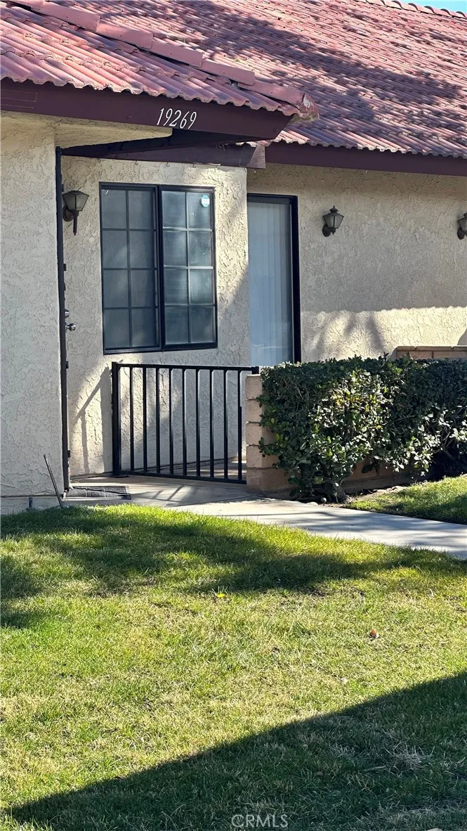 19269 ELM DRIVE Apple Valley, CA 92308
