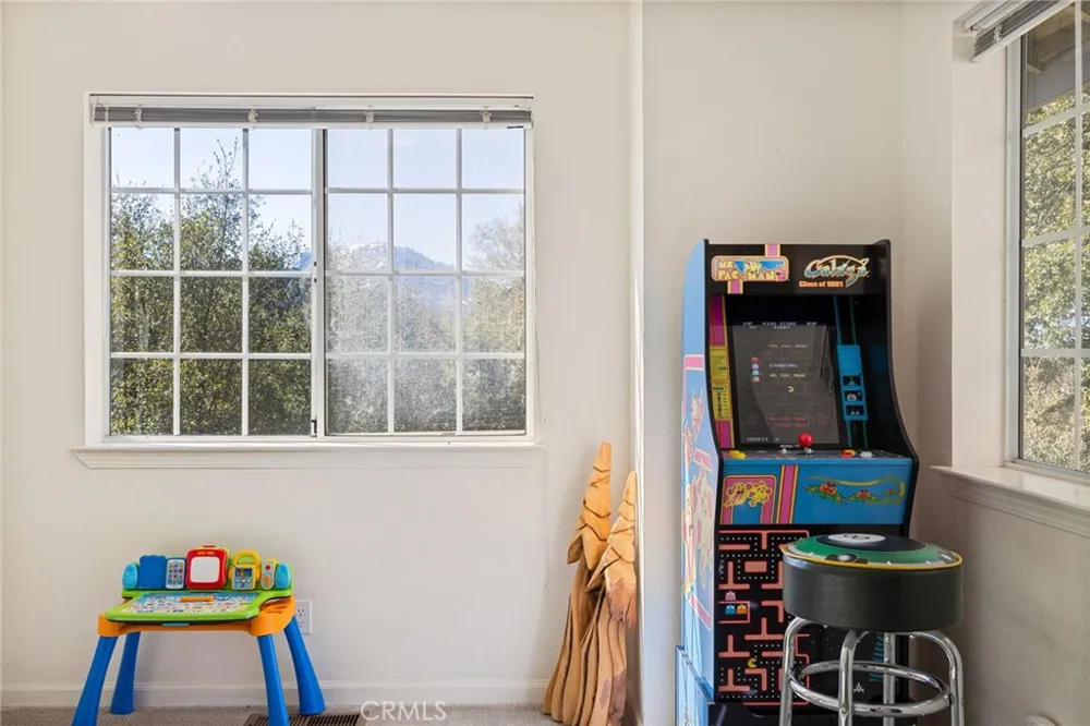 39301 Moonray Lane Oakhurst, CA 93644