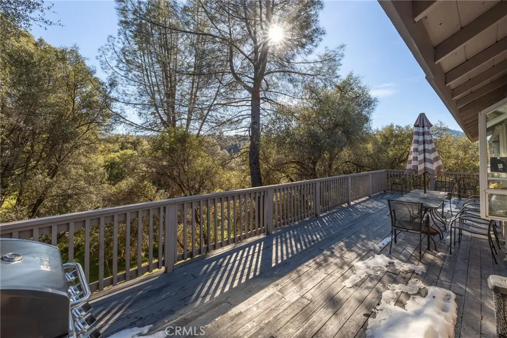 39301 Moonray Lane Oakhurst, CA 93644