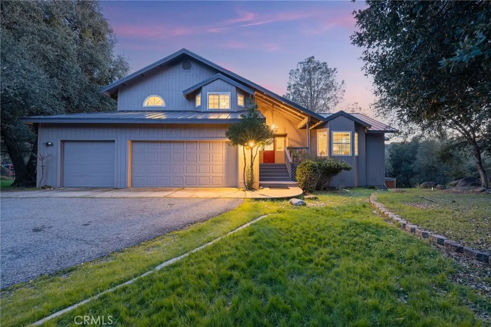 39301 Moonray Lane Oakhurst, CA 93644