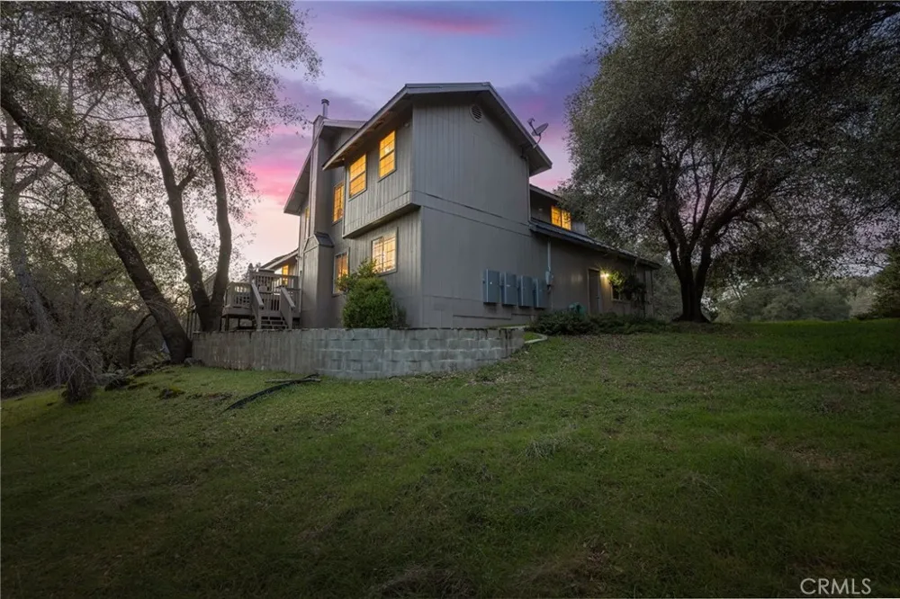 39301 Moonray Lane Oakhurst, CA 93644