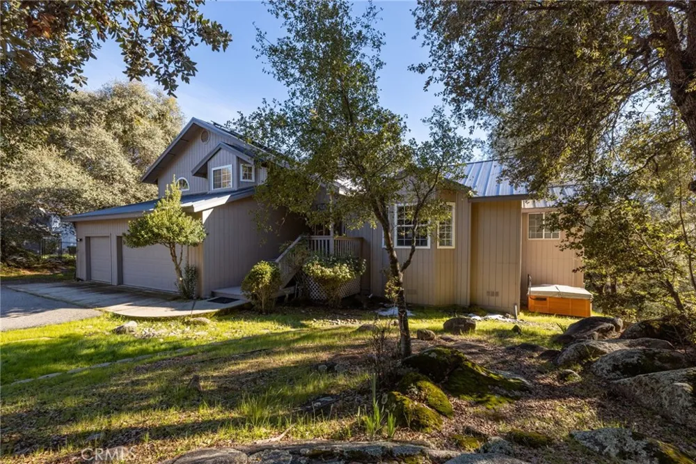 39301 Moonray Lane Oakhurst, CA 93644