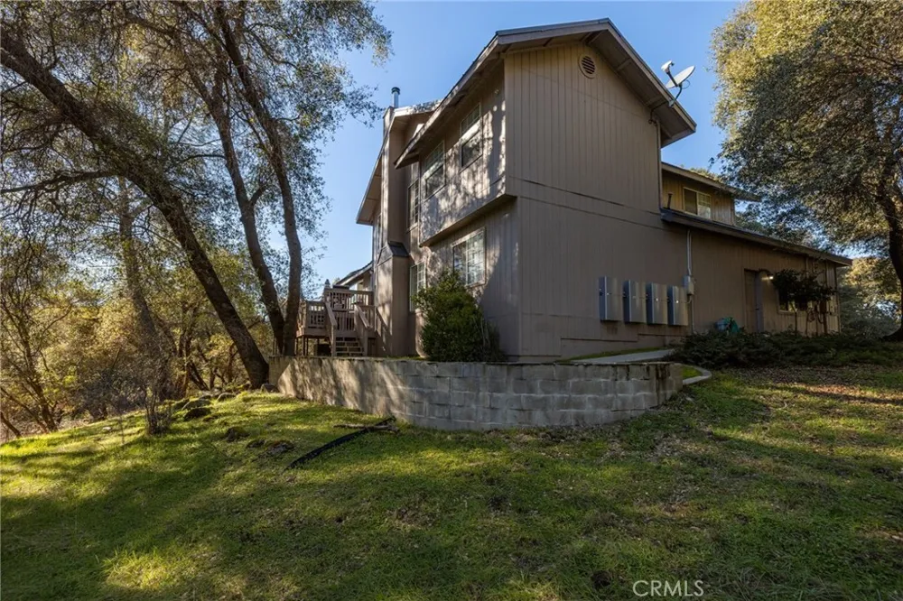 39301 Moonray Lane Oakhurst, CA 93644