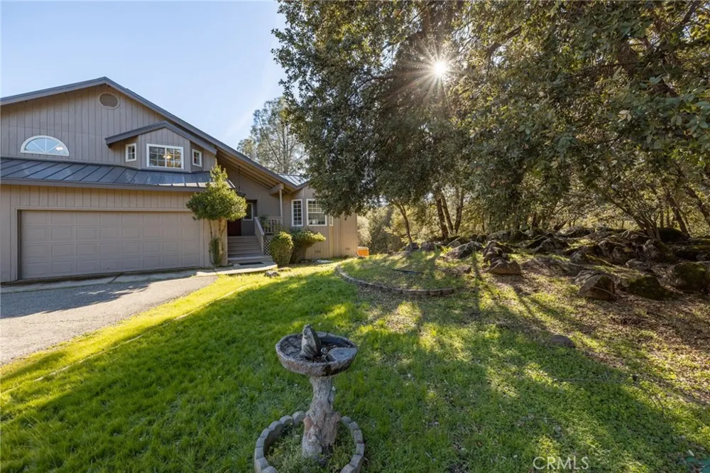 39301 Moonray Lane Oakhurst, CA 93644