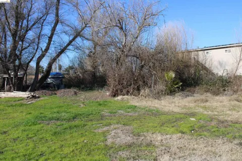 412 Park Ln