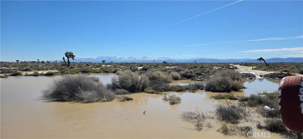 EAST AVE E/20TH ST E Redman, CA 93535
