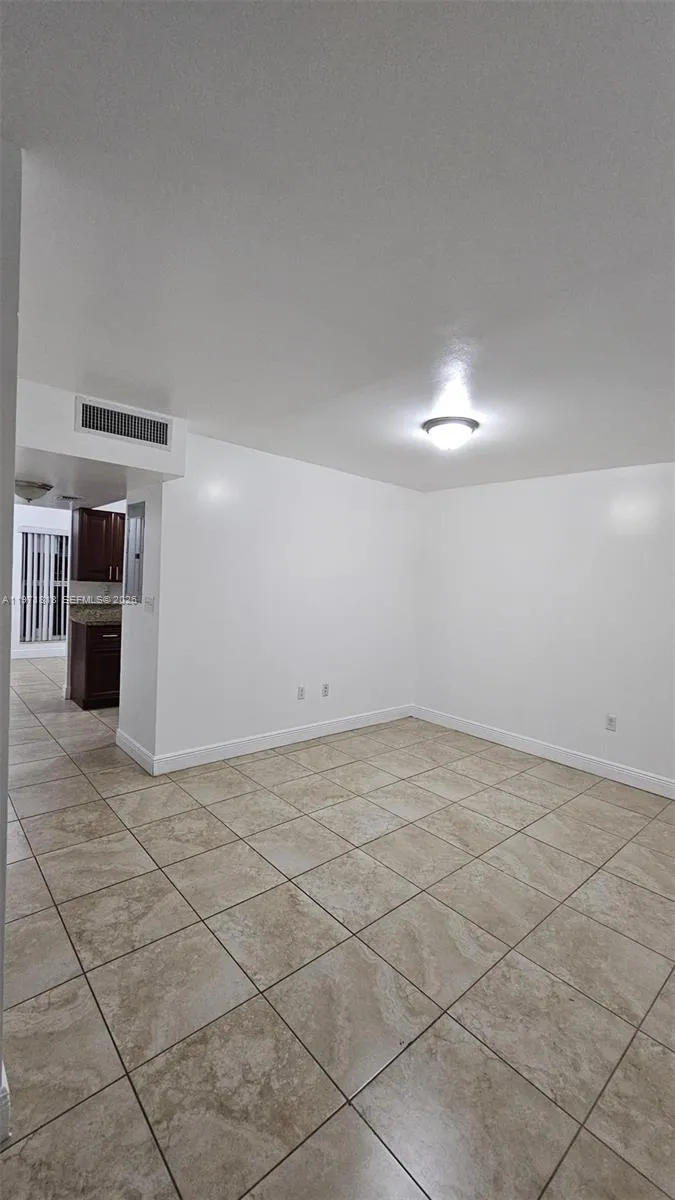 535 NW 19th St #369 Miami, FL 33136