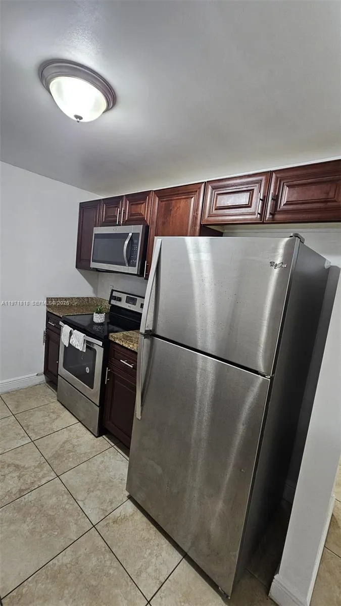 535 NW 19th St #369 Miami, FL 33136