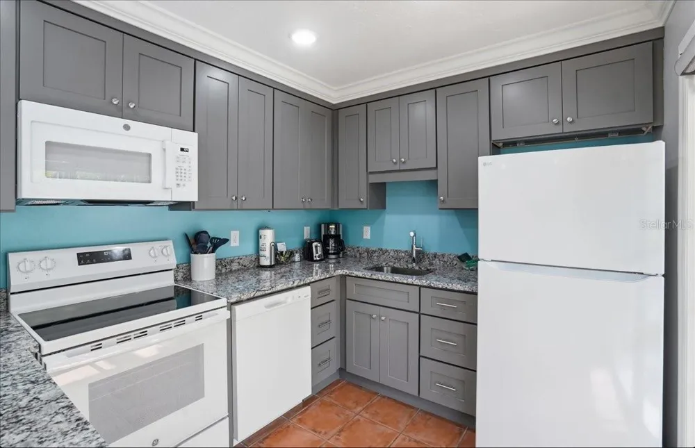 1325 GULF DRIVE #125 Bradenton Beach, FL 34217