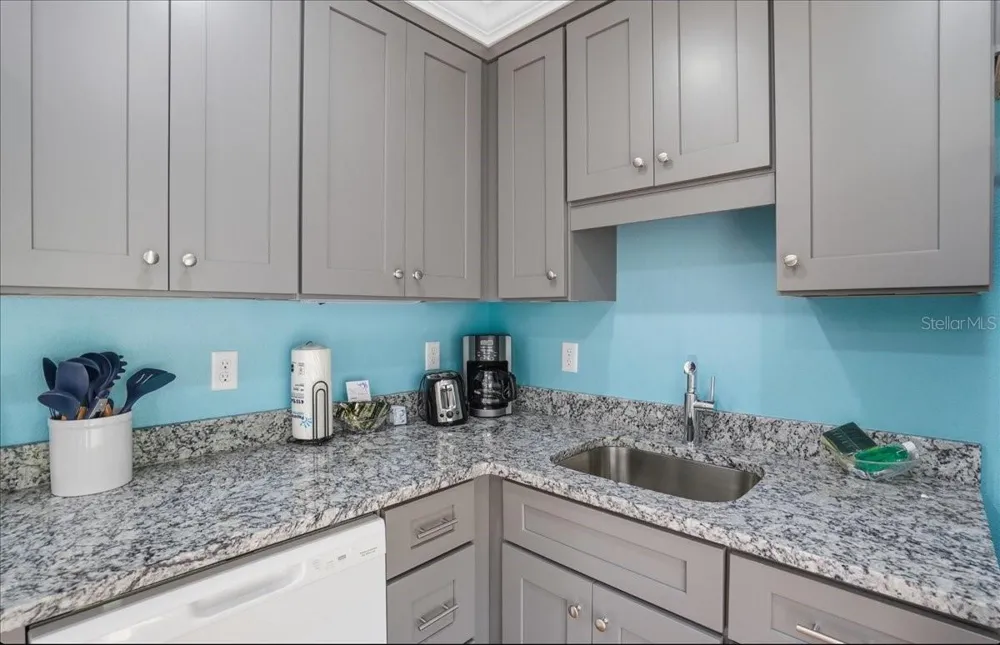1325 GULF DRIVE #125 Bradenton Beach, FL 34217
